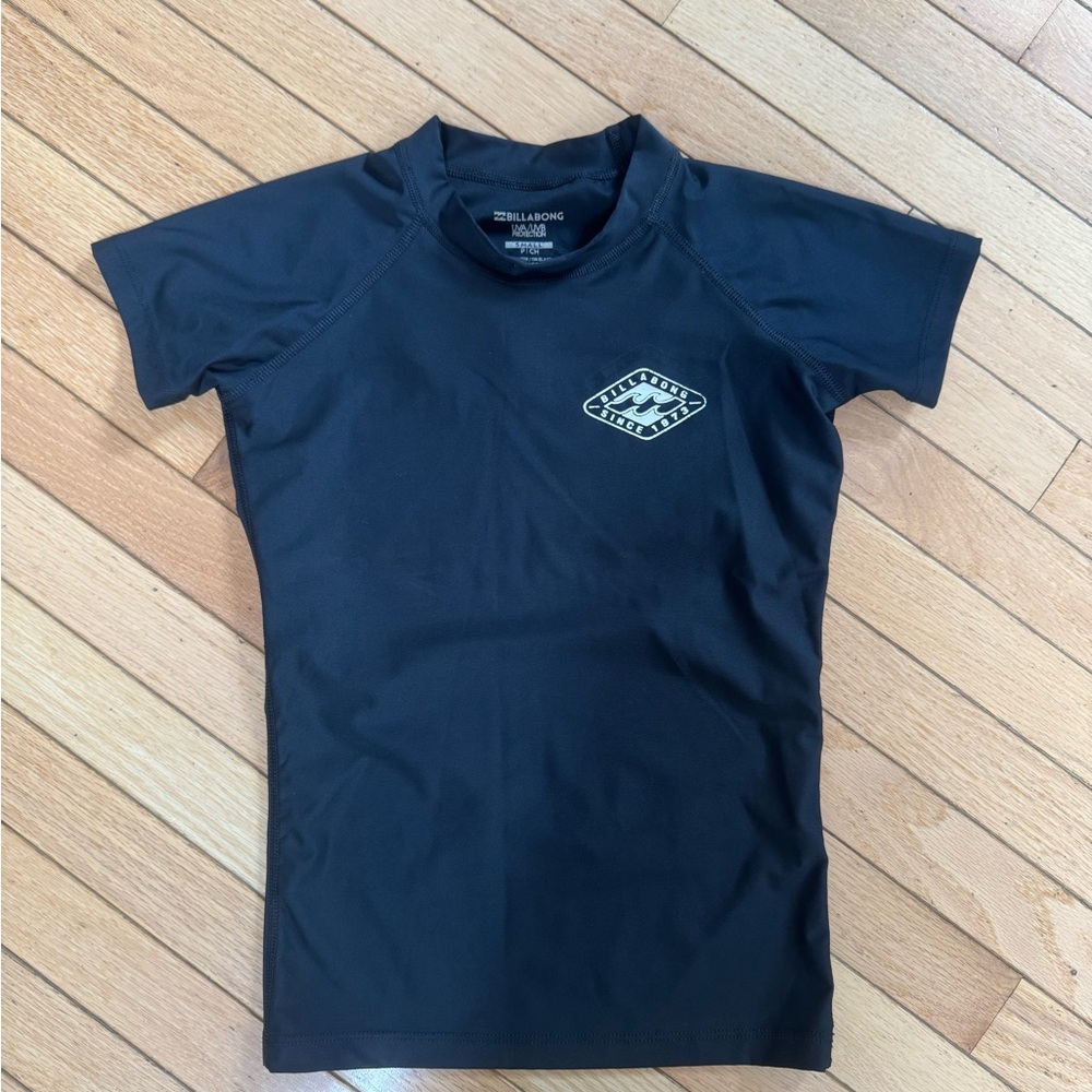 Billabong Black Short Sleeve Rash Guard | Size Small